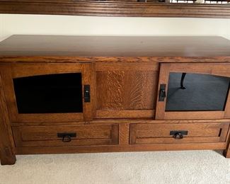 CRAFTSMAN STYLE CABINET