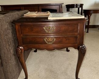 DREXEL END TABLE