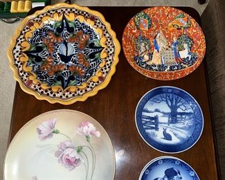 DECORATIVE PLATES