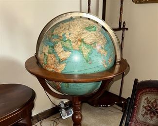 VINTAGE LIGHTED FLOOR GLOBE
