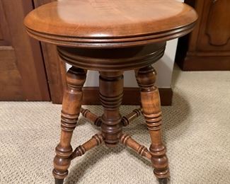 VINTAGE CLAW FOOT STOOL