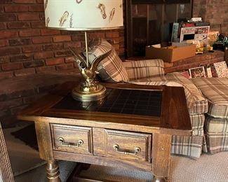 WOOD END TABLE, LAMP