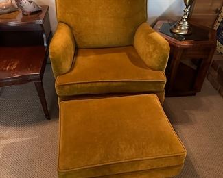 UPHOLSTERED CHAIR W/OTTOMAN
