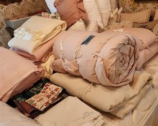 Lots of Linens