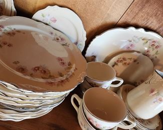 'Virginia Rose' Vintage China Set