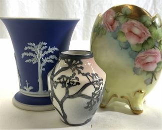 Lot 3 Decorative Tabletop Accessories Vessels
