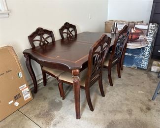 Dining Table & 4 Chairs