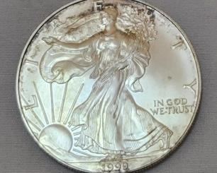 1999 1 Ounce American Silver Eagle Coin UNC