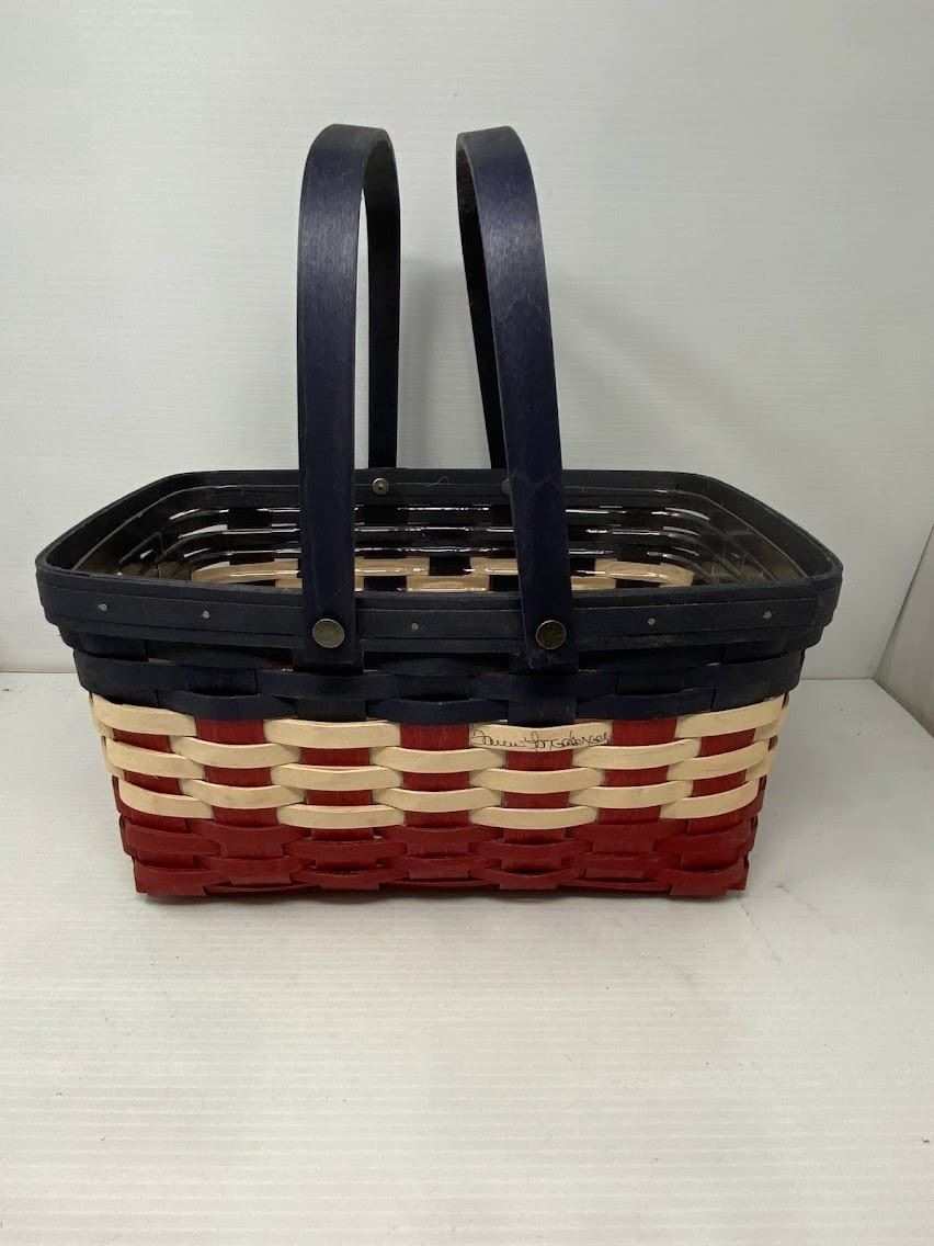 Longaberger May Online Auction in Newark, OH starts on 5/12/2023