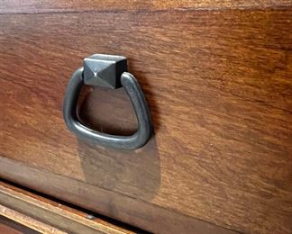 $600 USD     Two Thomasville 2 Drawer/Open Shelf Wood Nightstands GM185-8     Description: These elegant and sizeable pair are an excellent choice for a larger bedroom. They provide fantastic hidden and open storage with 2 large drawers and open shelf.  Black granite tops with top this elegant pair.
Dimensions:  34 x 18 x 31 in
Condition: Excellent, like new condition. 
Location: Local pick up Vancouver WA 98661.  Shipper suggestions available upon request. Item is located on the 3rd floor of a condominium complex with very easy access to an elevator.      https://goodbyhello.com/products/copy-of-4-door-mission-style-solid-wood-media-cabinet-gm185-7?_pos=5&_sid=b107abd28&_ss=r