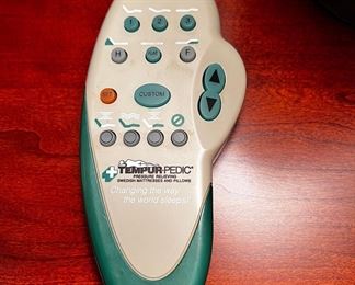 $600 USD      Tempur-pedic Ergo Queen Size Adjustable Bed Frame GM185-10     Description: TEMPUR-Pedic® is synonymous with “a good night’s sleep for many years to come”. You spend a third of your life in bed so it might as well be on an adjustable base that you will love, and one that will love your back. The TEMPUR-Pedic® Full power base is an essential part of a holistic sleep system.  MATTRESS NOT INCLUDED
Ergonomic Positions: Raise head up to 57° and feet up to 46° for perfect support while sleeping, reading, watching TV, or working
Wireless Remote: Gently tilts your mattress to an anti-snore position
Zero Gravity Preset: Elevates your head and feet to closely simulate weightlessness and help take the pressure off your back while you sleep
Other features: Adjustable Legs
Dimensions:  59 X 80 X 24 in. without mattress
Condition: Good physical and mechanical condition. 
Location: Local pick up Vancouver WA 98661.  Shipper suggestions available upon request. Item is located on the 