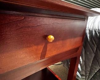 $325 USD      Two Single Drawer Wood Open Shelf Thomasville Nightstands GM185-9     Description: These two nightstands by Thomasville provide great bedside storage while talking a small amount of space. The singe drawer provides private storage while the lower open shelf is perfect for books or collectibles. 
Dimensions:  25 x 17 x 26 in
Condition: Excellent, like new condition. 
Location: Local pick up Vancouver WA 98661.  Shipper suggestions available upon request. Item is located on the 3rd floor of a condominium complex with very easy access to an elevator. PICK UP AFTER MAY 15th       https://goodbyhello.com/products/copy-of-pair-of-thomasville-nightstands-gm185-7?_pos=1&_sid=5702f9318&_ss=r