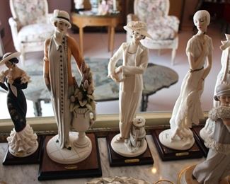 Armani & Sandro Maggiono figures