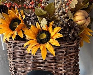 Welcome Basket w Sunflowers