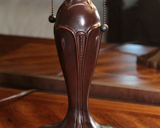 Modern Tiffany Table Lamp Slag Stained Glass 23 x 16in diameter