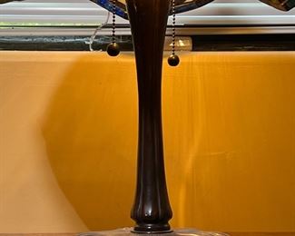 Modern Tiffany Table Lamp Floral Shade Slag Stained Glass 22 x18in diameter