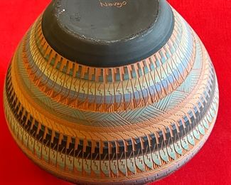 Bernice Watchman Navajo Etched Pottery Native American 10.75 x 7.5 at rim
