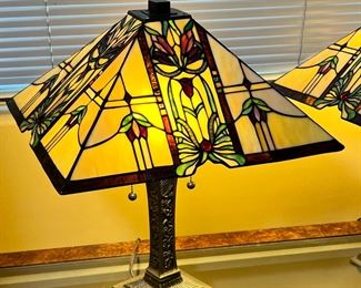 AS-IS 2pc Tiffany Style Slag Lamps PAIR 21 x 16.5 x 16.5in HxWxD