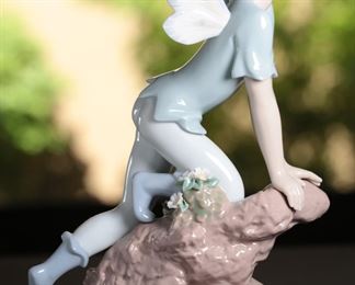 AS-IS Lladro 7690 Prince of Elves Porcelain Figurine 9 inches high