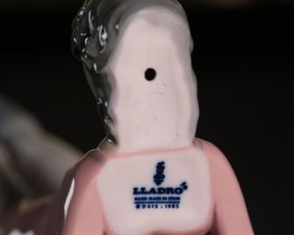 Lladro 5334 Aerobics Push-Ups Porcelain Figurine 9 inches high