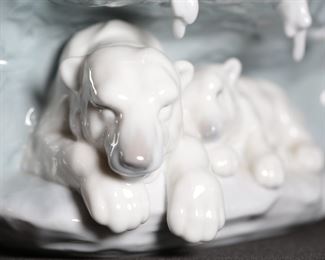 Lladro 8062 Snowy Sanctuary Polar Bears In A Cave Porcelain Figurine 6.5 inches high.