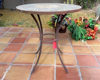 Rustic Tile Top Patio Round Table 30 x 28 diameter