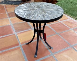 Outdoor Patio small Table 20 x 18 diameter