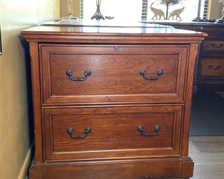 2 Drawer File Cabinet 30.5 x 33.5 x 21.25in HxWxD