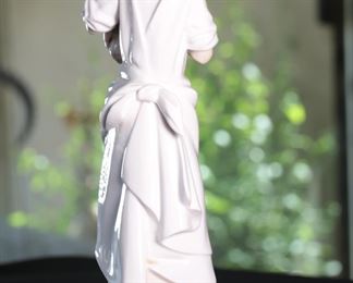 Lladro 4763 Obstetrician Doctor Spanking Newborn Porcelain Figurine 14 inches high