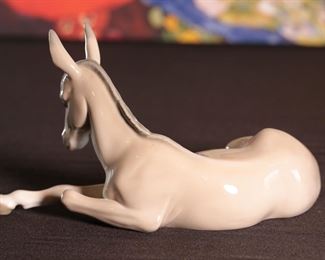 Lladro 5483 Nativity Donkey Porcelain Figurine 4.75 inches