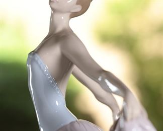 Lladro 5050 The Dancer Porcelain Figurine 12.5 inches high