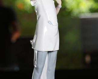 Lladro 4762 Dentist Porcelain Figurine #2 15 inches high