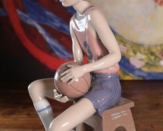 Lladro 6091Basketball Player Porcelain Figurine 9.5 inches high