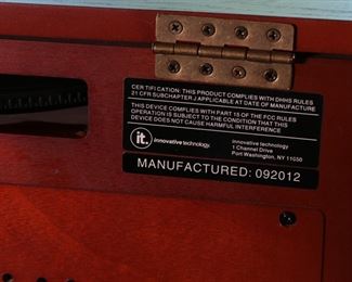 Innovative Technology Retro Stereo CD 5-in-1 Wooden Music Center ITVS-750 Turntable 12.5 x 20 x 14in