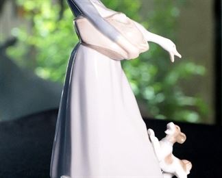Lladro 4866 Girl with Dog & Goose Porcelain Figurine 10.5 inches high.