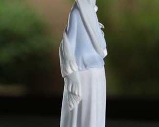 Lladro 4650 Girl with Calla Lilies Flowers Porcelain Figurine #2 9 inches high