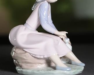 Lladro 7645 By My Side Porcelain Figurine