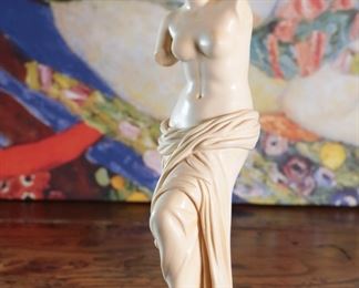 G. Ruggeri Sculpture Aphrodite Statue 9.75 inches high