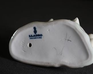 Lladro 1307 Little Ducks After Mother Porcelain Figurine 4 inches high