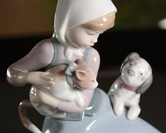 Lladro 5032 Little Friskies Girl with Cat and Dog Porcelain Figurine #2 7in h