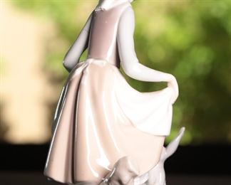 Lladro 4826 Rabbits Food, Bunny with Girl Porcelain Figurine 9 inches high