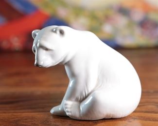 Lladro Seated Polar Bear Porcelain Figurine 3.5 inches high.