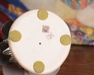 NAO by Lladro 7381 The Water Carrier Girl Porcelain Figurine 12.5 inches high