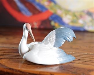 Lladro 1599 Nesting Crane Porcelain Figurine 3 inches high