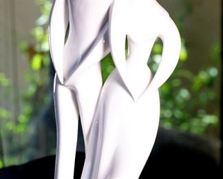 Royal Doulton Lovers Hn 2762 Porcelain Figurine 12 inches high