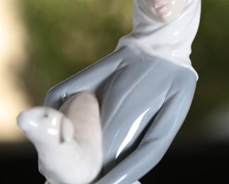 Lladro 4584 Girl with Lamb 11 inches high