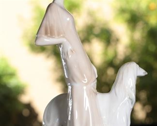 Reflections by Royal Doulton Promenade HN 3072 Porcelain Figurine 13 inches high