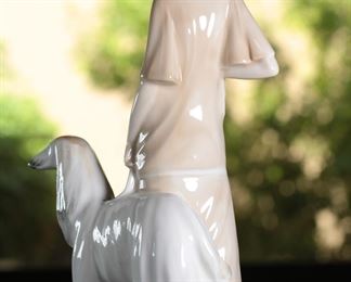 Reflections by Royal Doulton Promenade HN 3072 Porcelain Figurine 13 inches highe