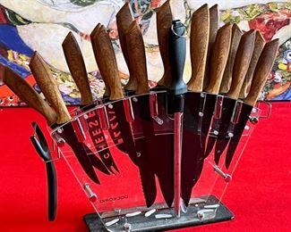 Dockorio Knife Set 13.5 x 15 x 3.in HxWxD