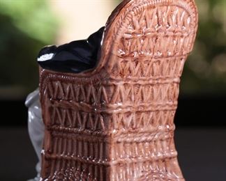 Royal Doulton HN 2677 Taking Things Easy Porcelain Figurine 7.5 inches high